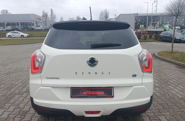 SsangYong Tivoli cena 42900 przebieg: 114000, rok produkcji 2016 z Góra małe 529